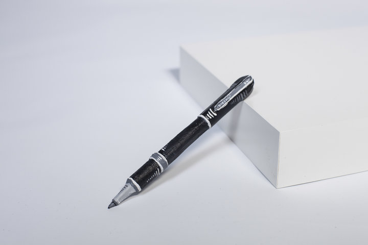 Dosshaus Paper-Thin Hotel PEN