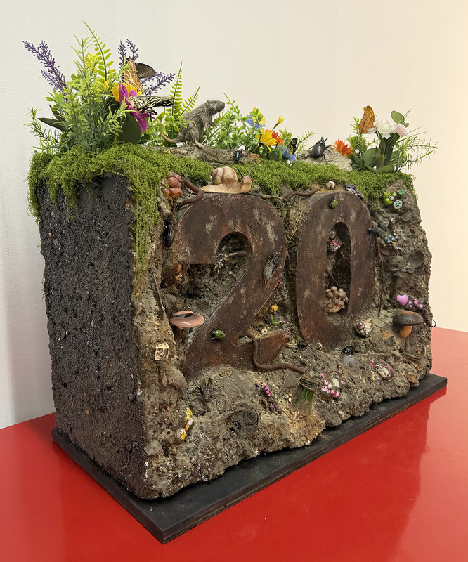 20TH ANNIVERSARY GROUP SHOW September Edition HAPPY DIRT DAY! (ALT ANGLE)