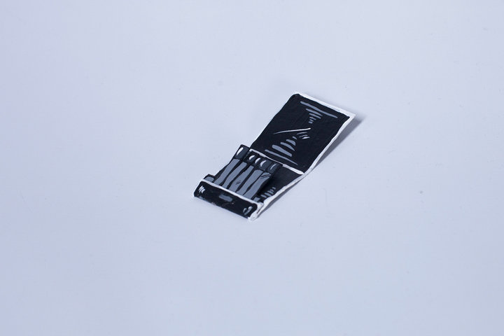 Dosshaus Paper-Thin Hotel BLACK MATCHBOOK (5)