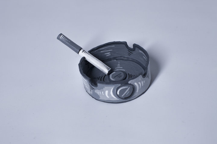 Dosshaus Paper-Thin Hotel ASHTRAY WITH CIGARETTE (2 PIECES)