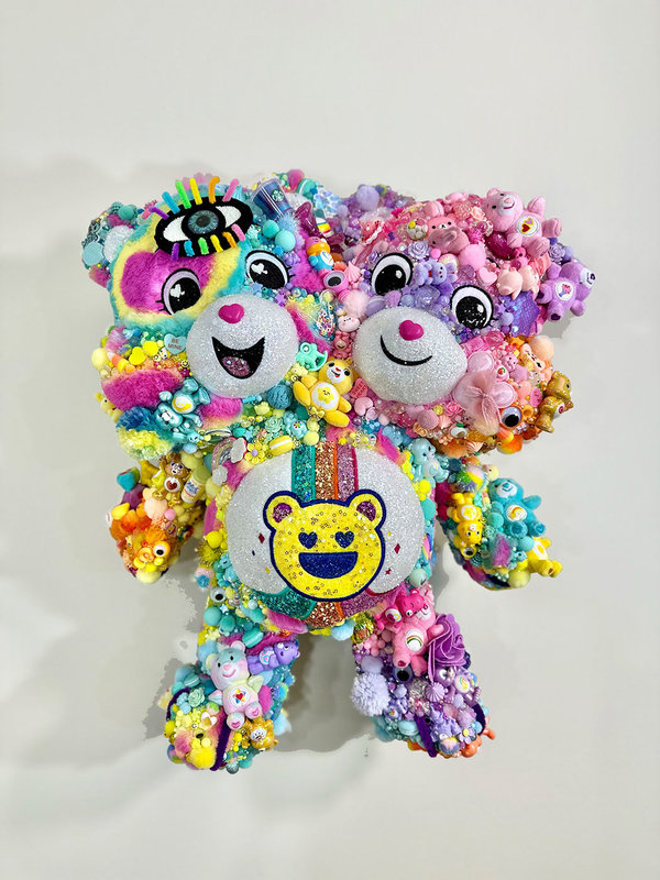 Care Bears™ Forever Group Show GOOD VIBES TOGETHER